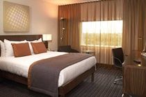Premier Inn Premier Inn Heathrow Airport Terminal 4 斯坦维尔 外观 照片